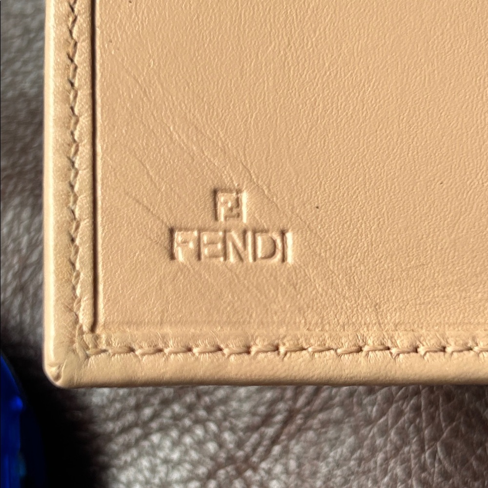 Fendi FF Logo light peach Leather Wallet with Gold Logo - Picture 9 of 11